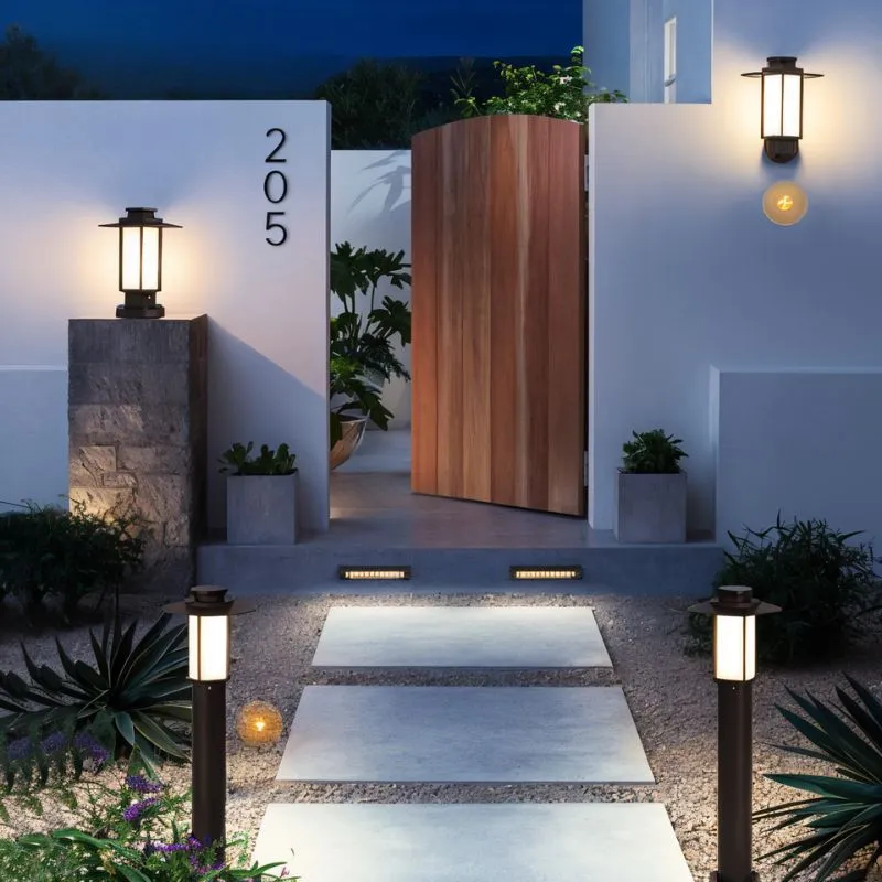 Brillare Outdoor Wall Lamp